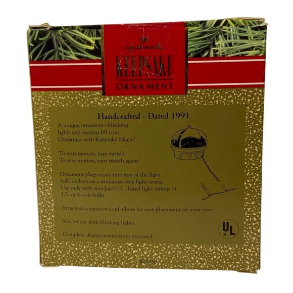 Vintage Hallmark Keepsake Arctic Dome Magic Christmas Ornament 1991 Lights Motio - Picture 8 of 8